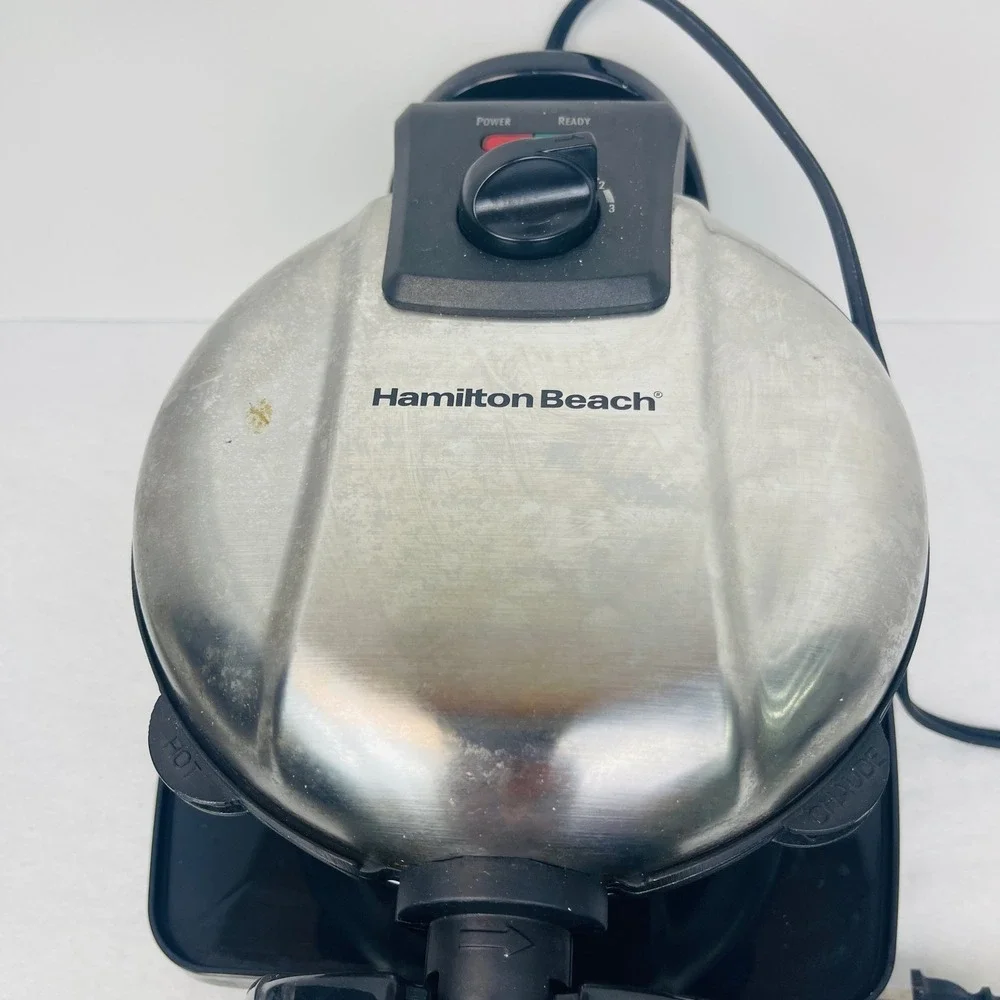 Hamilton Beach Flip Belgian Waffle Maker Stainless Steel Rotating Nonstick 26010